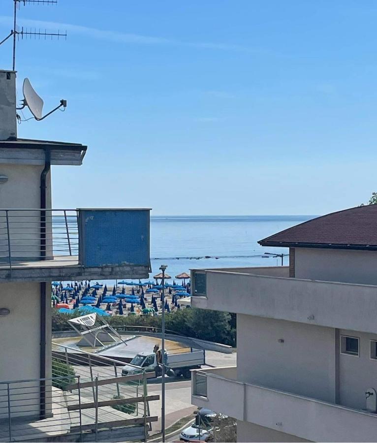 Casa Al Mare Pescara Διαμέρισμα Εξωτερικό φωτογραφία